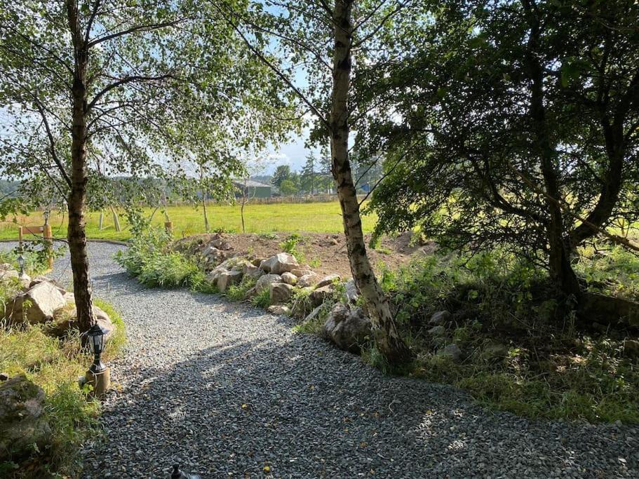 Craigshannoch Luxury 1 Bed Woodland Lodge Hot Tub Kintore Exterior foto